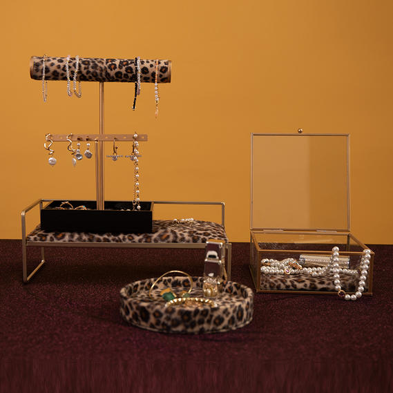 Customized jewelry rack acrylic jewelry display box