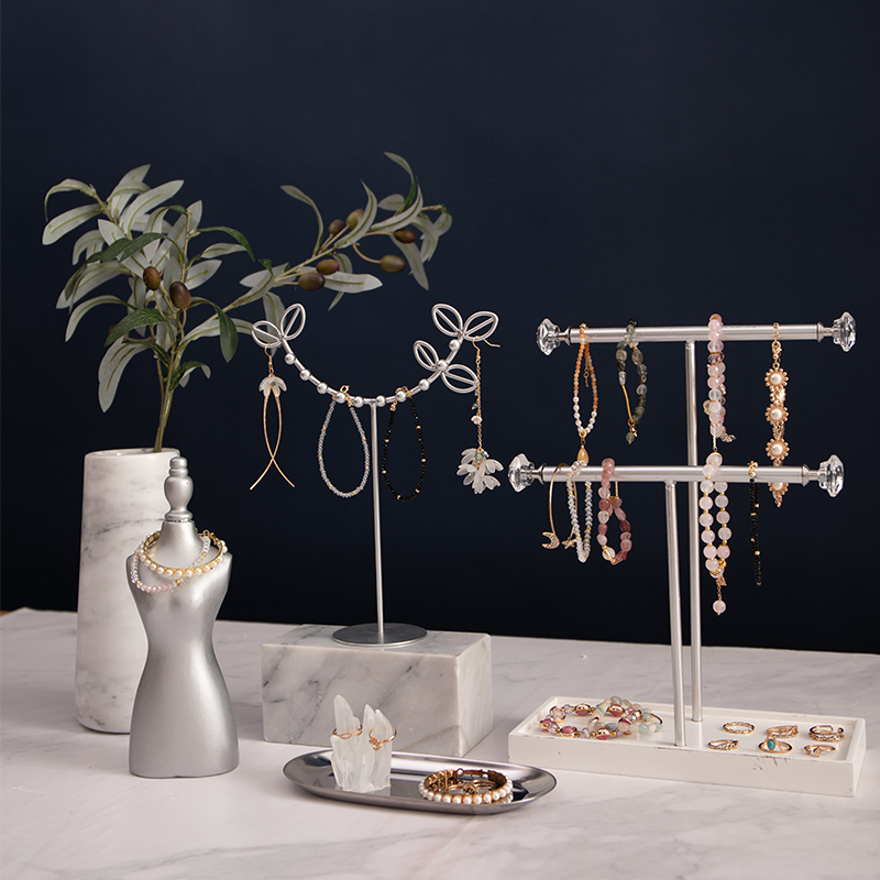 Household bracelet jewelry display stand