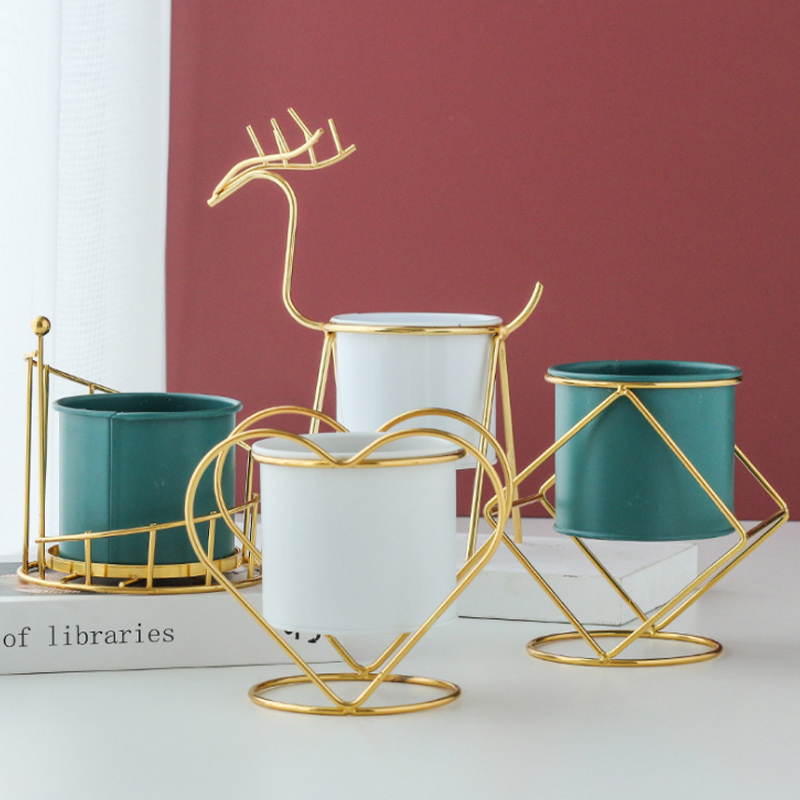 Nordic creative home decoration metal bracket